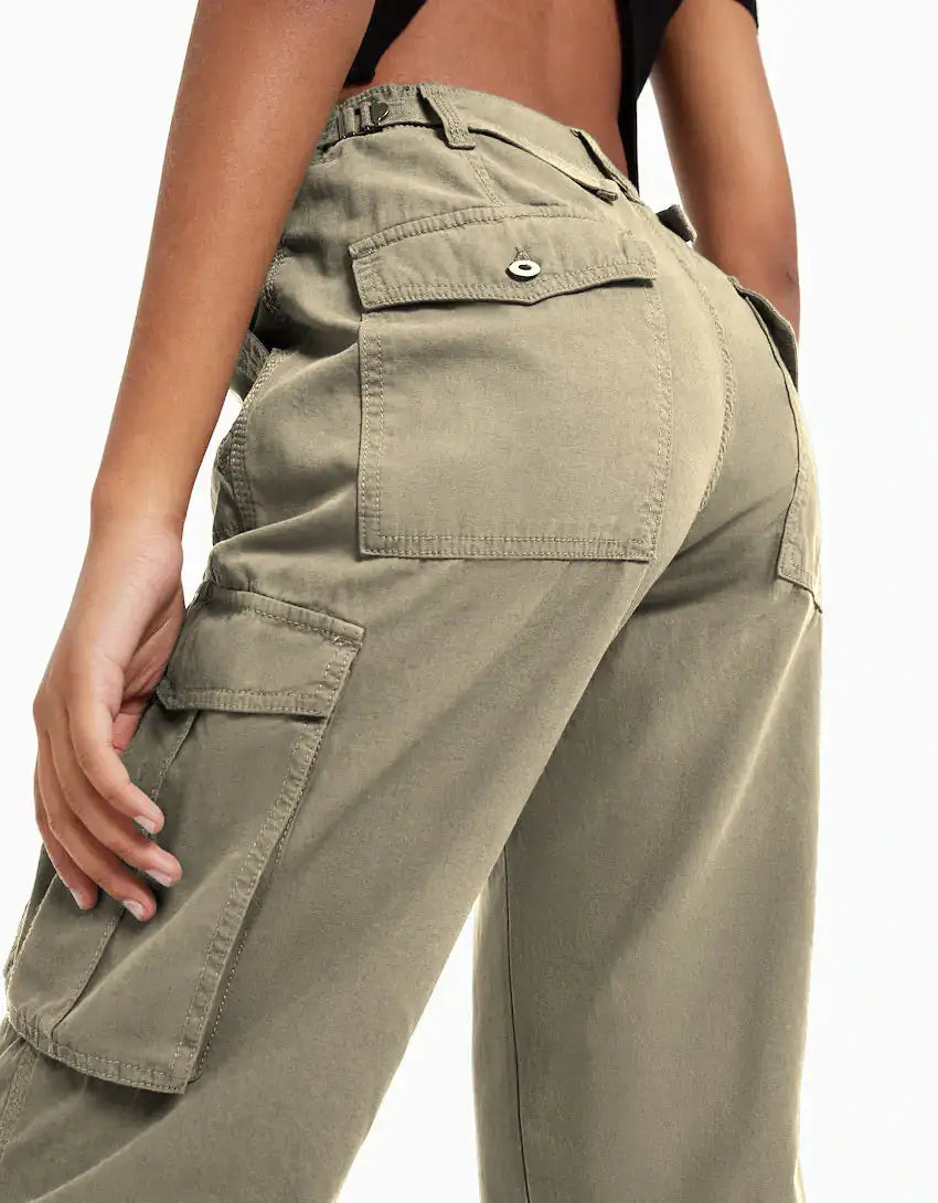 Pantalones cargo mejorados para mujer